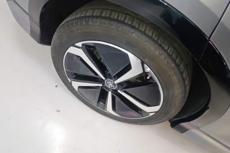 Used BYD Song L EV 2025 Intelligent Driving Version 662 km LiDAR Excellence Edition