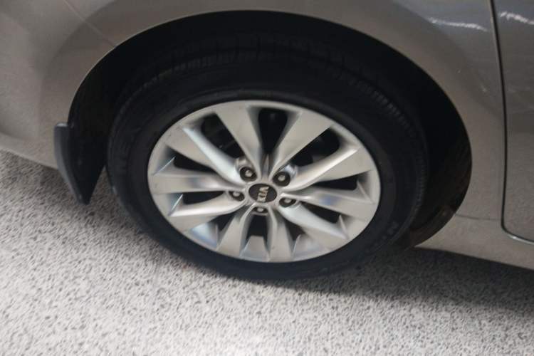 Used Kia K5 2016 1.6T Automatic LUX