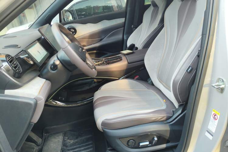 Used BYD Frigate 07 2023 DM-i 100KM Prestige Model
