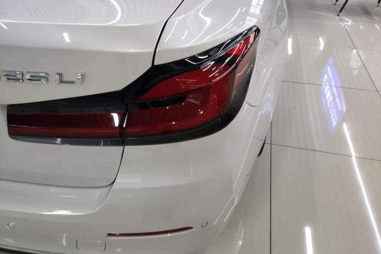 Used BMW 5 Series 2021 525Li Luxury Package