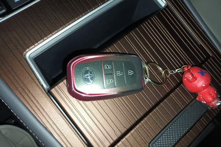 Used Toyota Sienna 2024 2.5L Hybrid Comfort Edition
