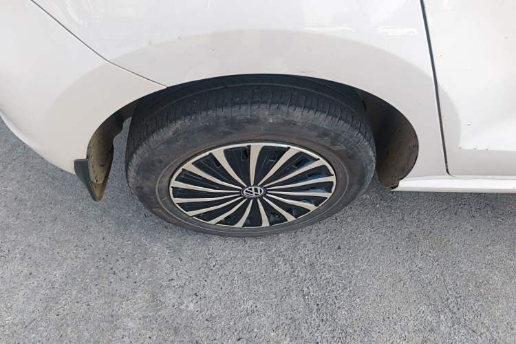 Used Volkswagen Polo 2016 1.4L Manual Fashion Model