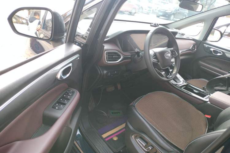 Used GAC Trumpchi M6 2023 PRO 270T DCT Luxury Edition
