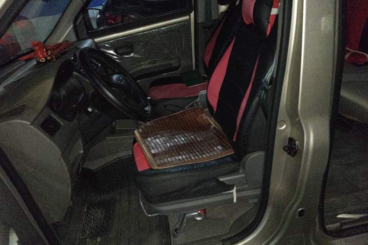 Used Wuling Rongguang V 2019 1.5L Practical Model China VI LAR
