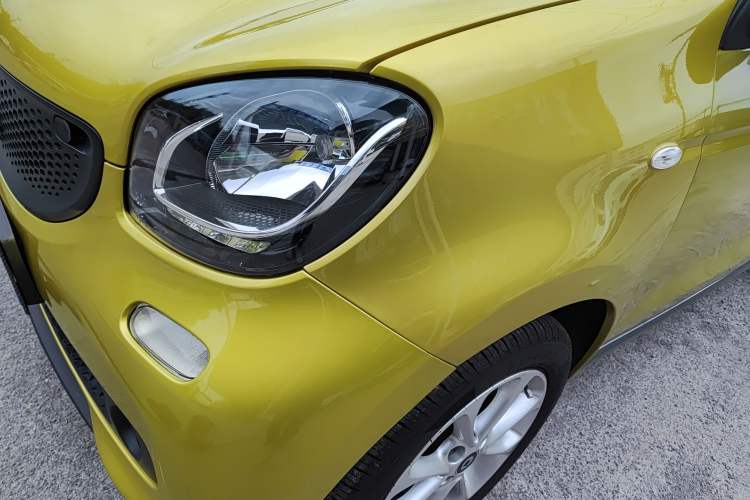 Used  forfour 2016 1.0L 52 kW Dynamic Edition
