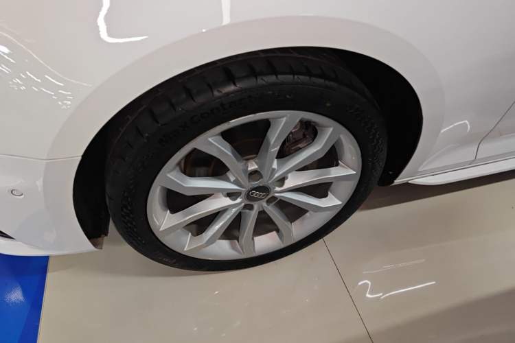 Used Audi A4L 2019 40 TFSI Fashion Edition China VI Emission Standard
