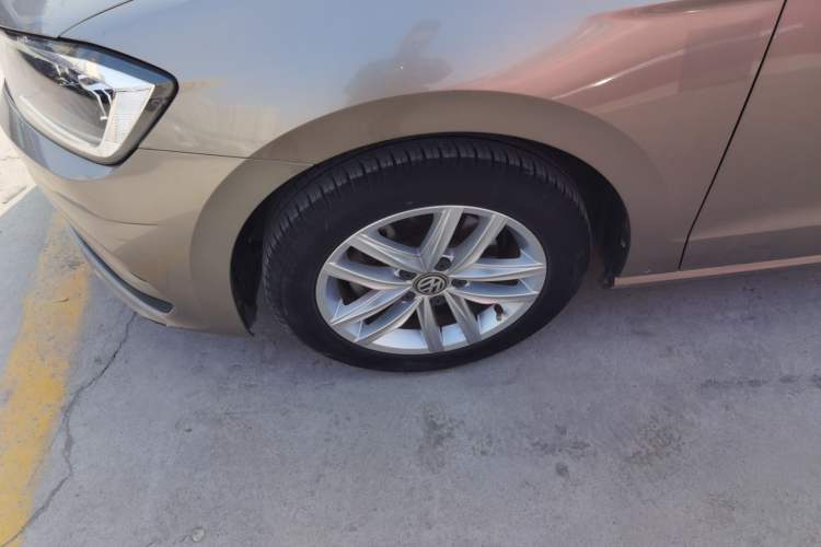 Used Volkswagen Golf Sportsvan 2019 1.6L Automatic Pure Model China V Standard
