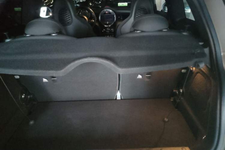 Used  MINI 2018 1.5T COOPER Racing Driver
