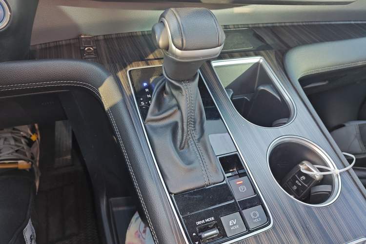 Used Toyota Sienna 2021 2.5L Hybrid Platinum Edition