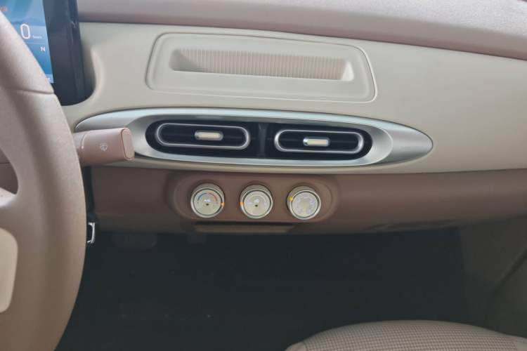 Used Wuling Hongguang MINIEV 2025 Four-Door Version Advanced Edition
