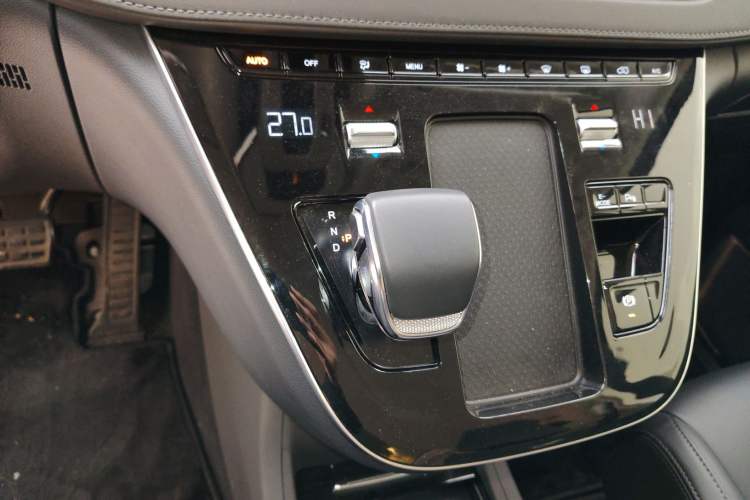 Used Hongqi HQ9 PHEV 2024 2.0T Four-Wheel Drive Business Edition