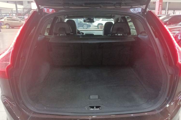 Used Volvo XC60 2016 T5 Smart Upgrade Model
