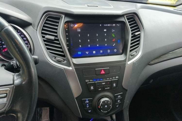 Used Hyundai Santa Fe 2013 2.4L Automatic 4x4 Comfort Edition
