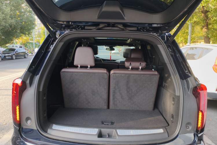 Used Cadillac XT6 2021 2.0T 7-Seater Two-Wheel-Drive Luxury Version