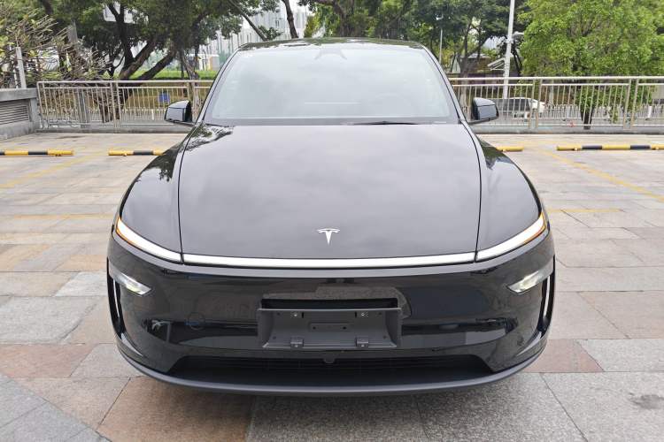 Used Tesla Model Y 2026 Rear-Drive Model