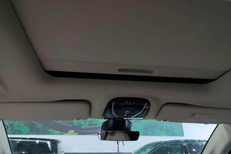 Used VOYAH Dream 2024 EV Long-Range Premium Edition