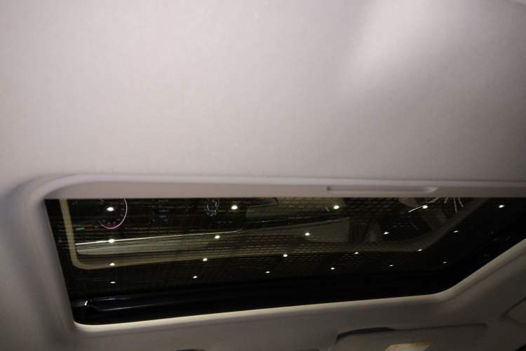 Used Buick GL8 2023 ES Lu Zun Comfort Model
