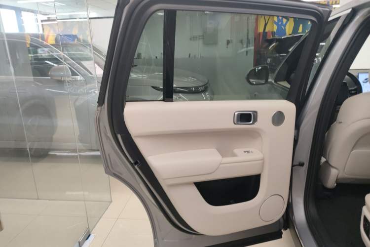 Used Li Auto L9 2022 Max model
