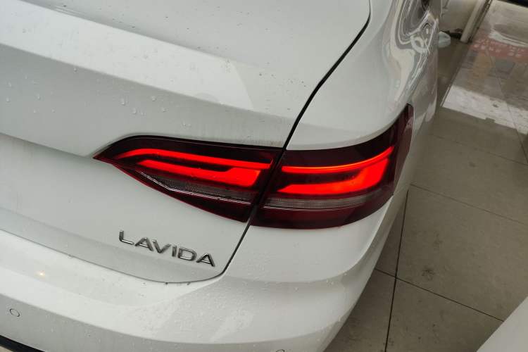 Used Volkswagen Lavida 2023 Revised 1.5L Automatic DeYi Edition