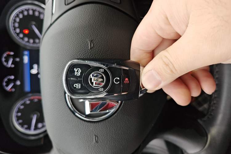 Used Buick LaCrosse 2022 552T Luxury Version
