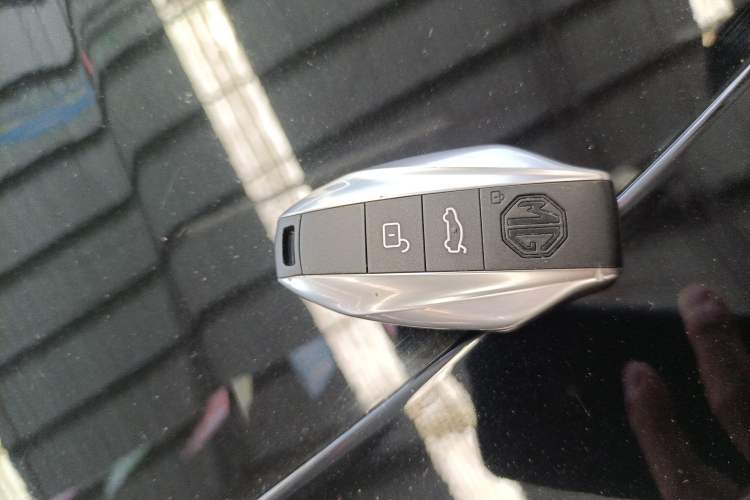 Used MG 7 2023 2.0T Automatic Hunter Luxury Edition
