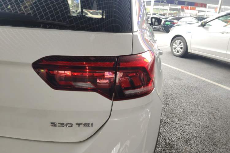 Used Volkswagen T-ROC 2020 230TSI DSG Two-Wheel Drive Advanced Version