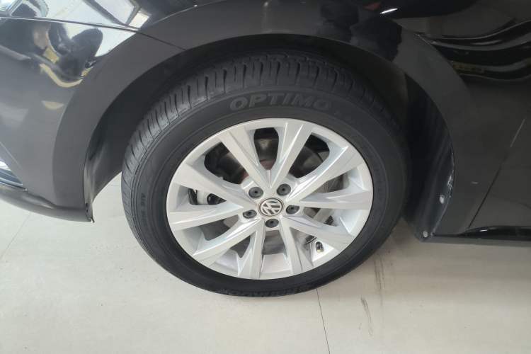 Used Volkswagen Lavida 2017 1.6L Automatic Comfort Edition