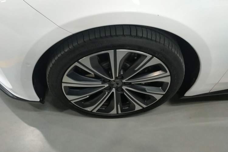 Used Nio ET5T 2023 75 kWh Touring