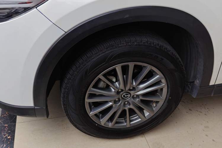 Used Mazda CX-5 2017 2.0L Automatic 2WD ZhiShang Trim China V Standard
