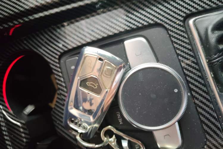 Used Audi A4L 2018 30th Anniversary Edition 40 TFSI Fashion Model
