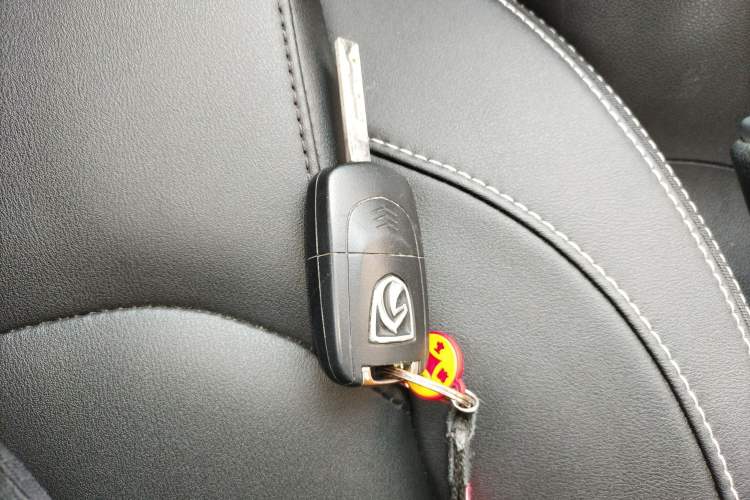 Used Baojun 530 2021 Global Car Anniversary Edition 1.5T Manual Luxury Model 7 Seats