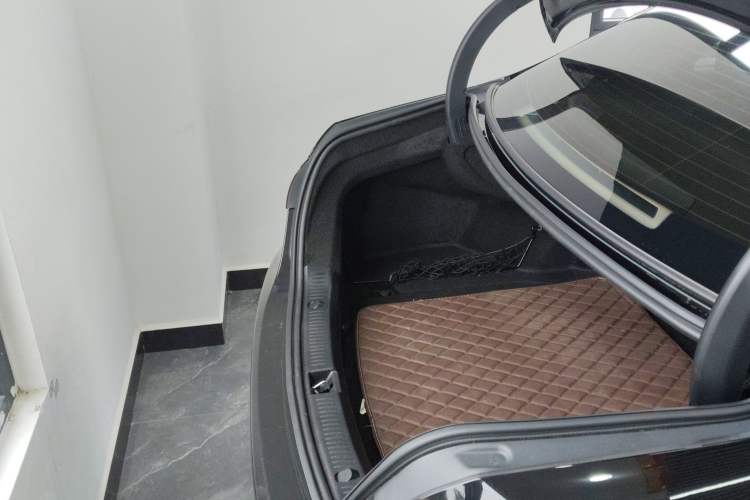 Used Mercedes-Benz E-Class 2023 E 260 L