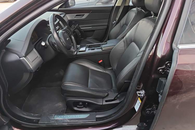 Used Jaguar XFL 2017 XFL 2.0T 240PS Premium Edition
