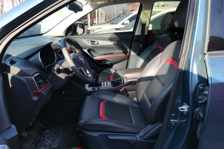 Used Changan CS55 2018 1.5T Manual Colorful Model China V Standard