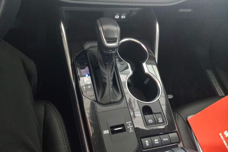 Used Toyota Crown Land Cruiser 2023 2.5L HEV Four-Wheel Drive Luxury Edition