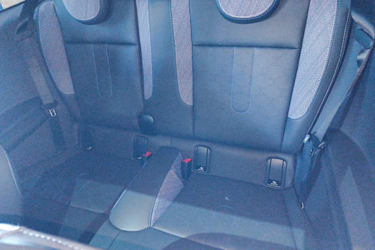 Used MINI MINI 2025 1.5T COOPER Classic Edition