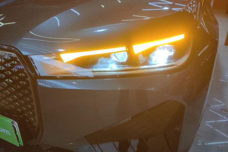 Used BMW iX 2022 xDrive40
