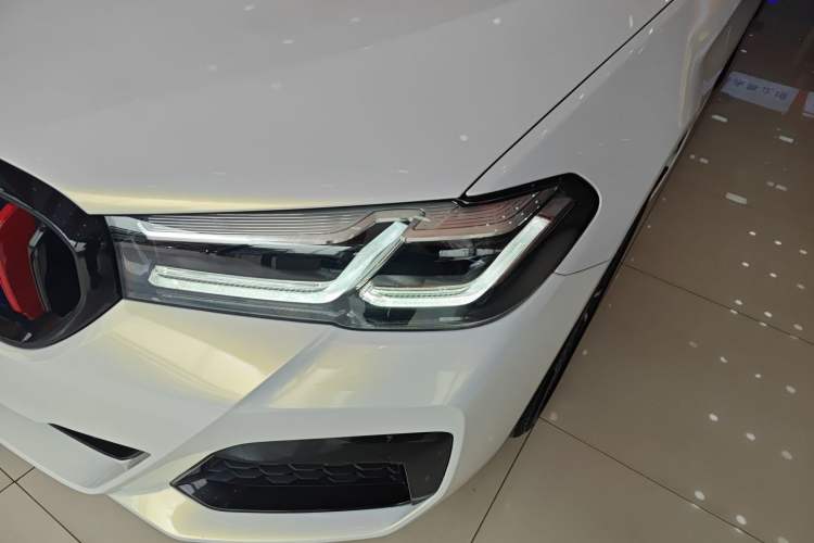 Used BMW 5 Series 2022 Second Facelift 530Li Leading Edition M Sport Package
