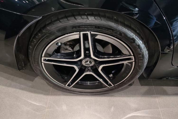 Used Mercedes-Benz CLS 2023 CLS 300 Luxury Model