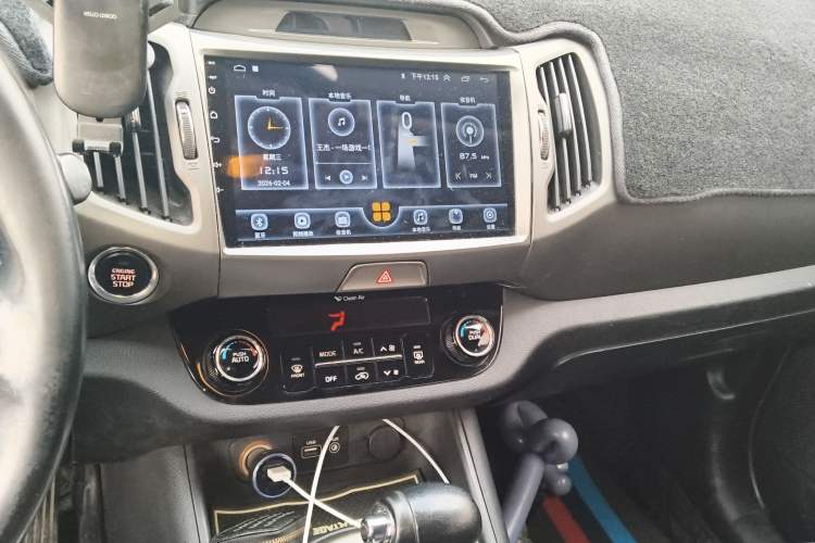 Used Kia Sportage R 2015 2.0L Automatic Two-Wheel Drive DLX Model