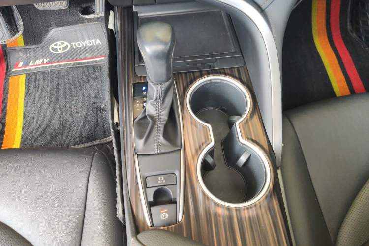 Used Toyota Camry 2021 2.0G Luxury Edition