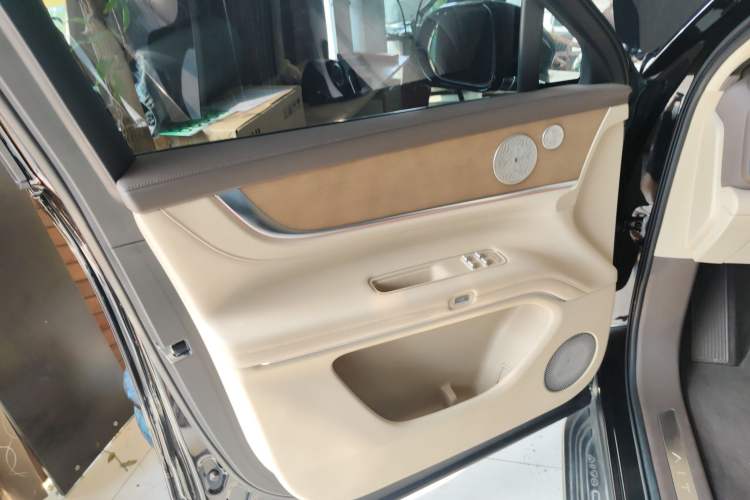 Used Hima AITO M9 2024 Range-Extended Ultra Version 42 kWh 6-Seater Model
