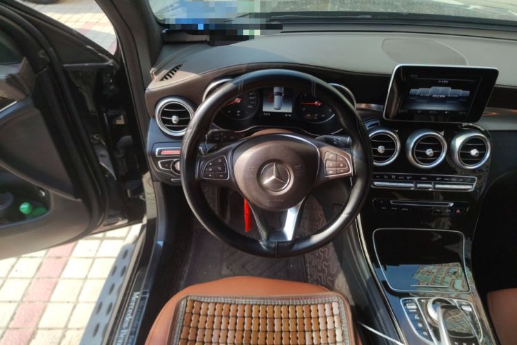 Used Mercedes-Benz GLC 2019 GLC 260 L 4MATIC Dynamic Model
