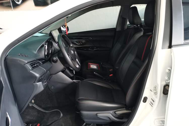 Used Toyota YARiS L 2022 X-Trail 1.5L CVT Luxury PLUS Edition
