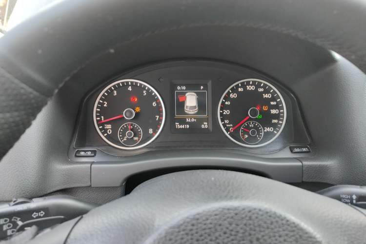 Used Volkswagen Tiguan 2015 1.8TSI Automatic All-Wheel-Drive Luxury Model
