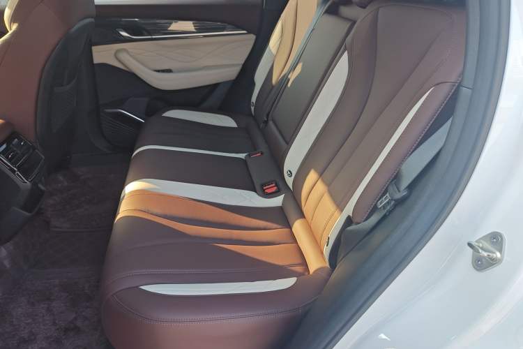 Used Geely Auto Monjaro L 2024 2.0TD High-Power Automatic Two-Wheel Drive Yunqi Version