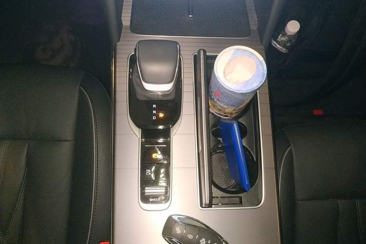 Used Hongqi HS7 PHEV 2024 2.0T PHEV Four-Wheel Drive Flagship Edition 6 Seats