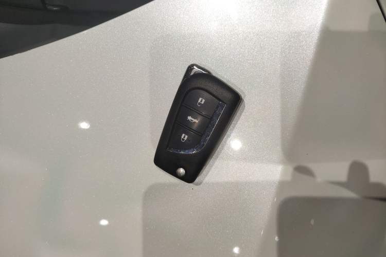 Used Toyota Levin 2017 Revised Version 185T CVT New Sharp Edition China V Standard