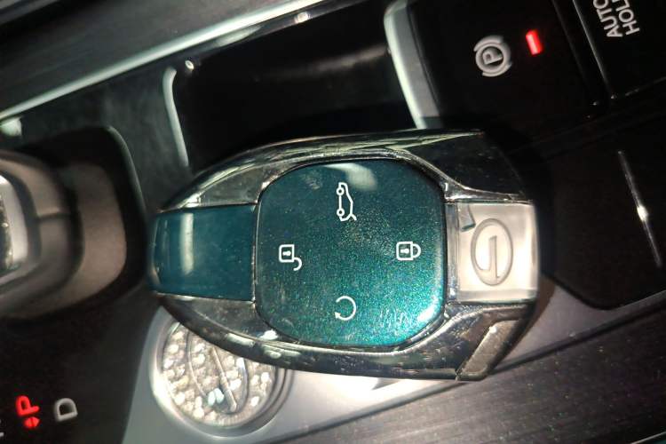 Used GAC Trumpchi GS8 2022 Flagship Series 2.0 TGDI Four-Wheel Drive Luxury Smart Connectivity Version (7 Seats)
