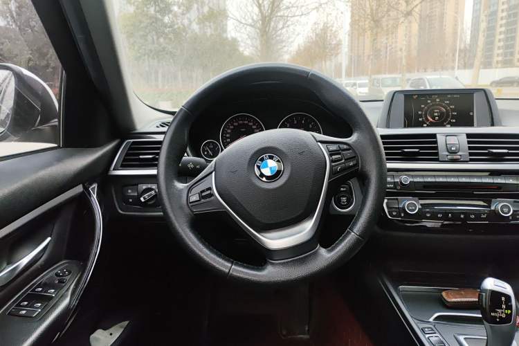 Used BMW 3 Series 2016 316Li Fashion Model
